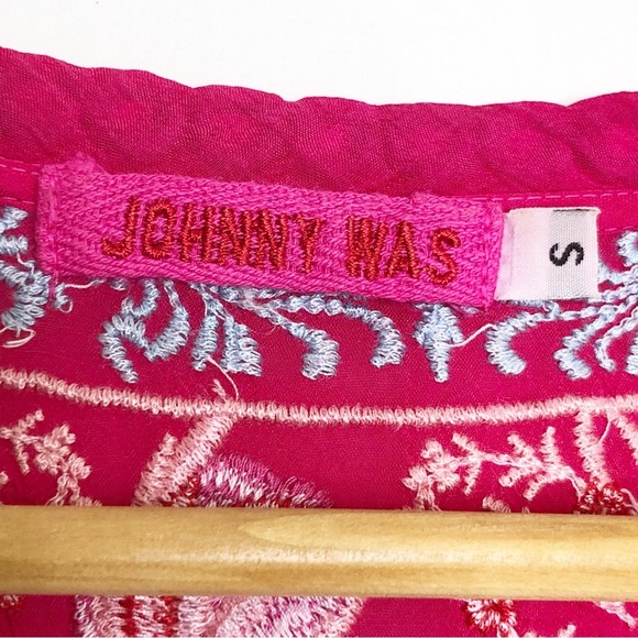 Johnny Was dragonfly fuchsia pink embroidered tunic top - Picture 5 of 11